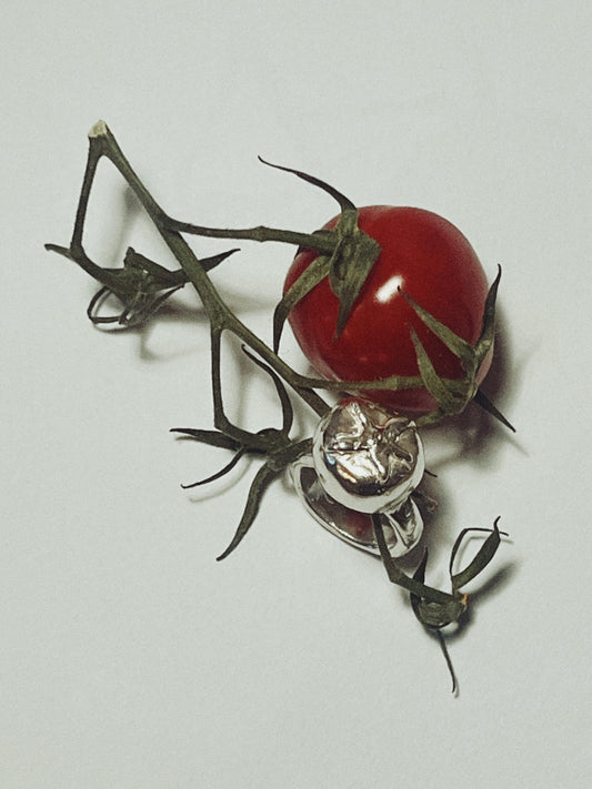 One Tomato ring