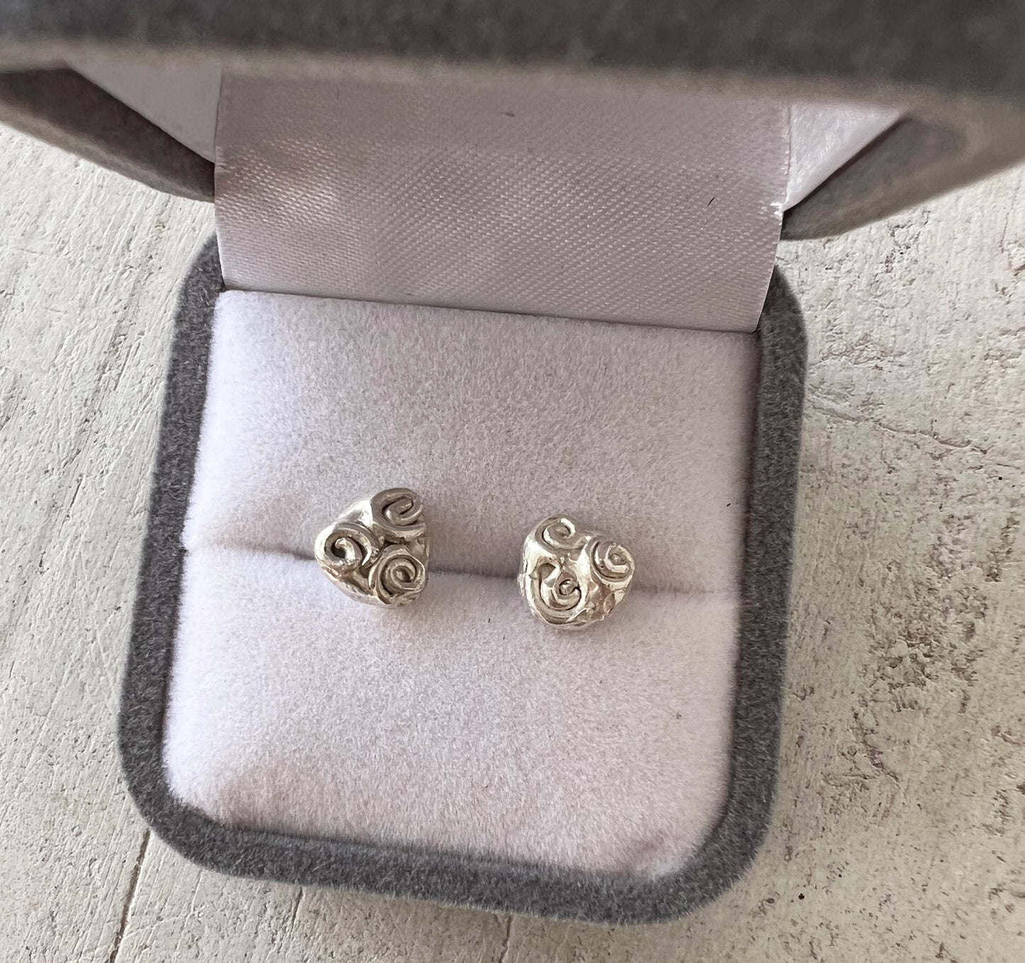Olos earrings