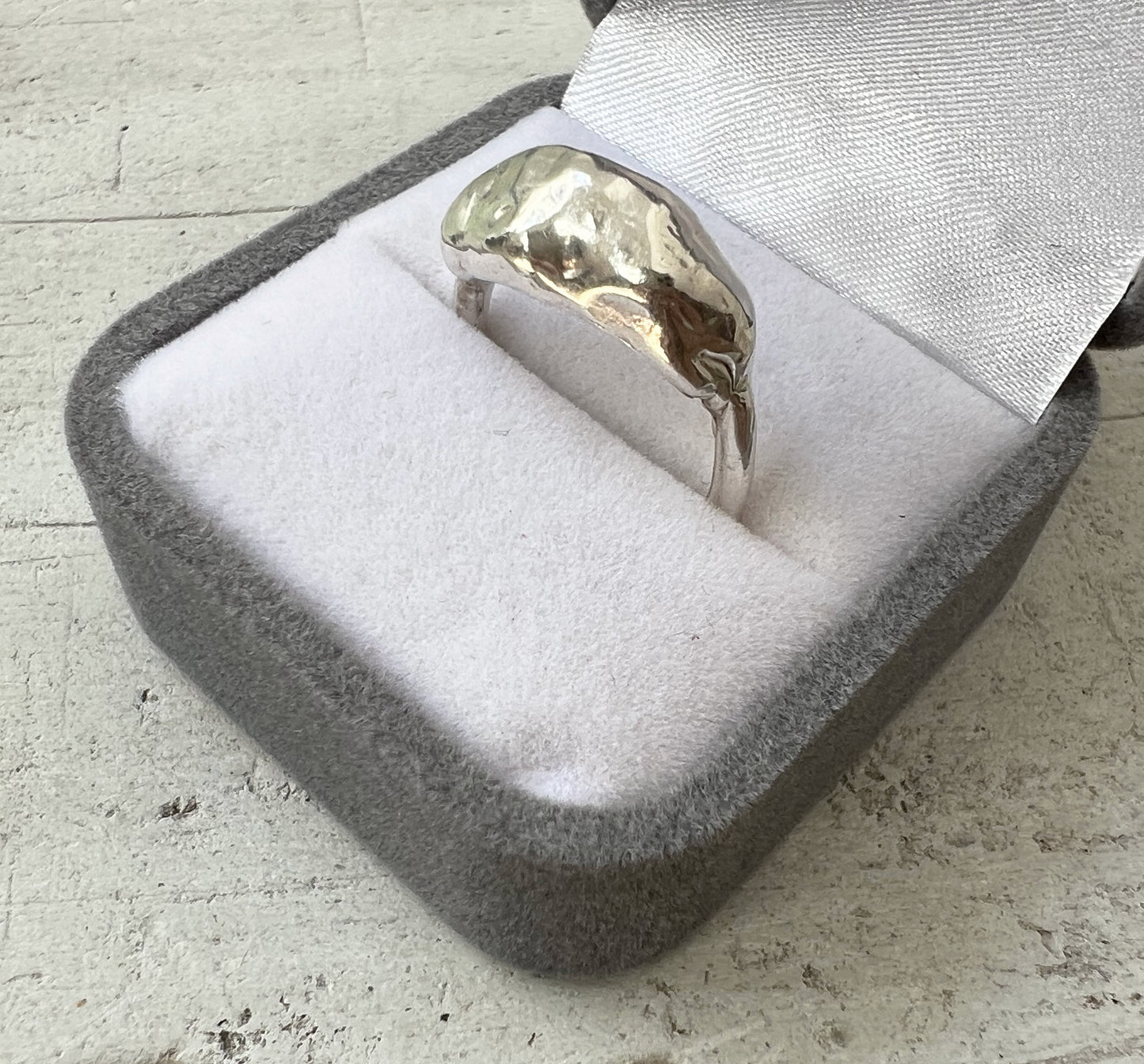 Wave ring