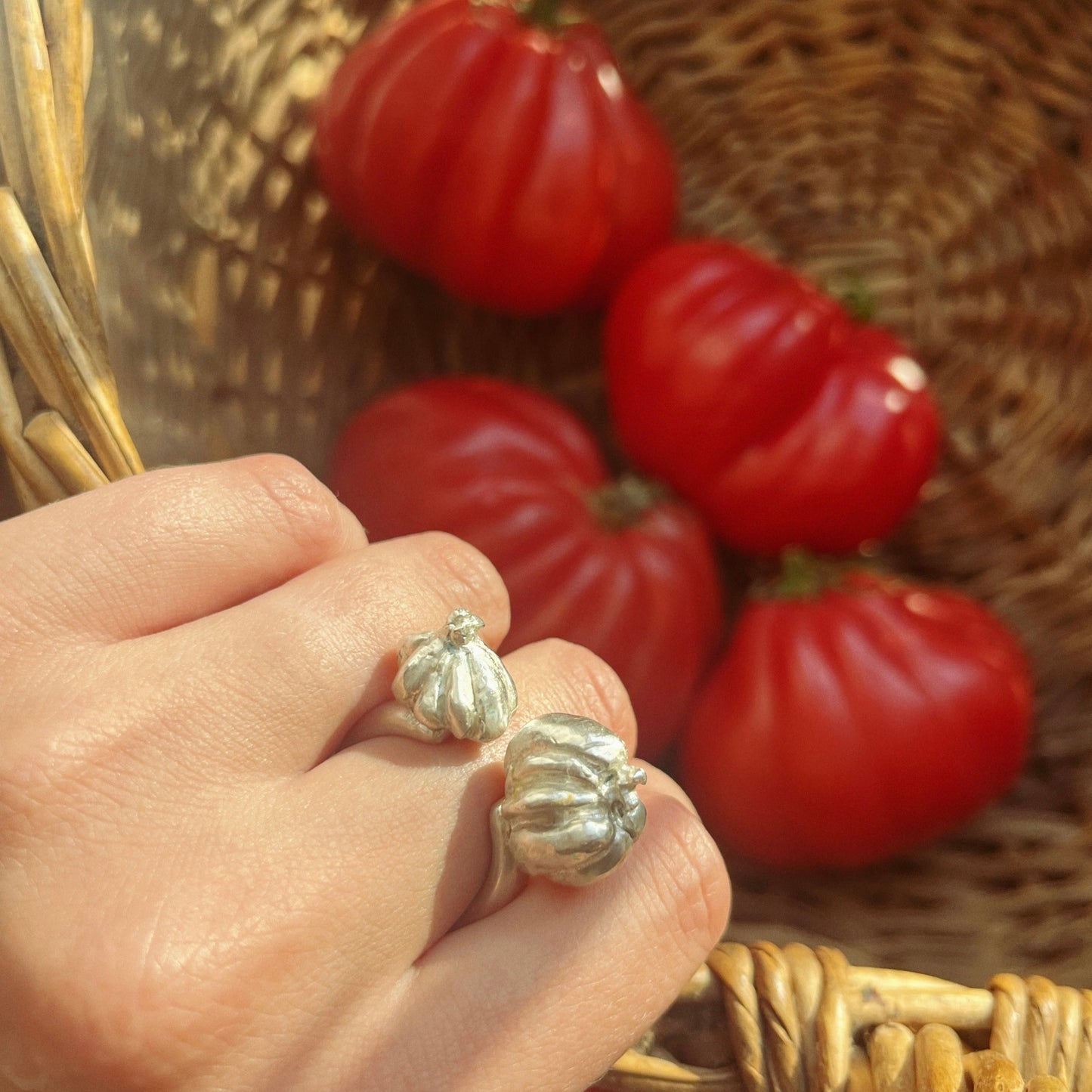 Tomato ring