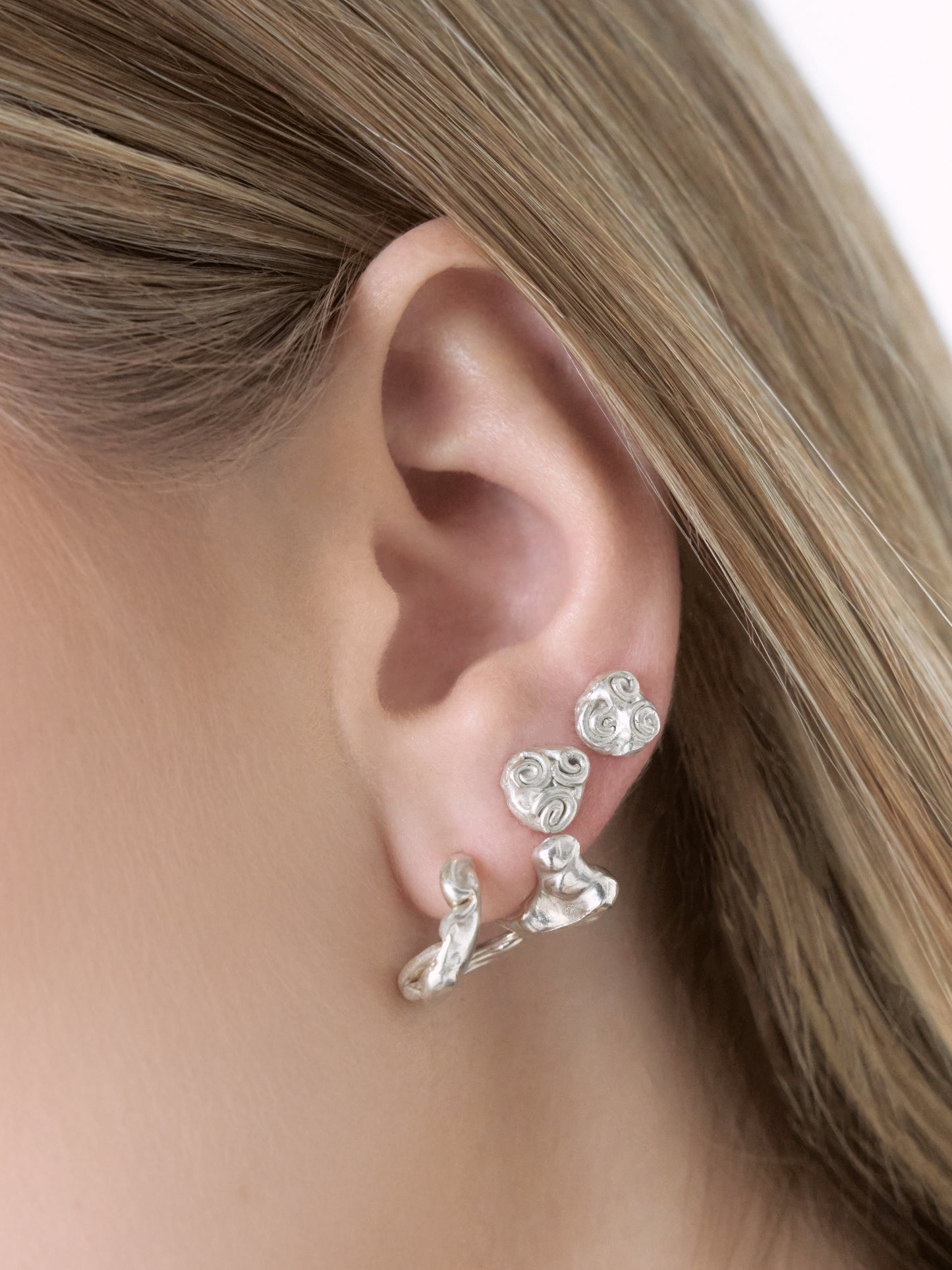 Olos earrings