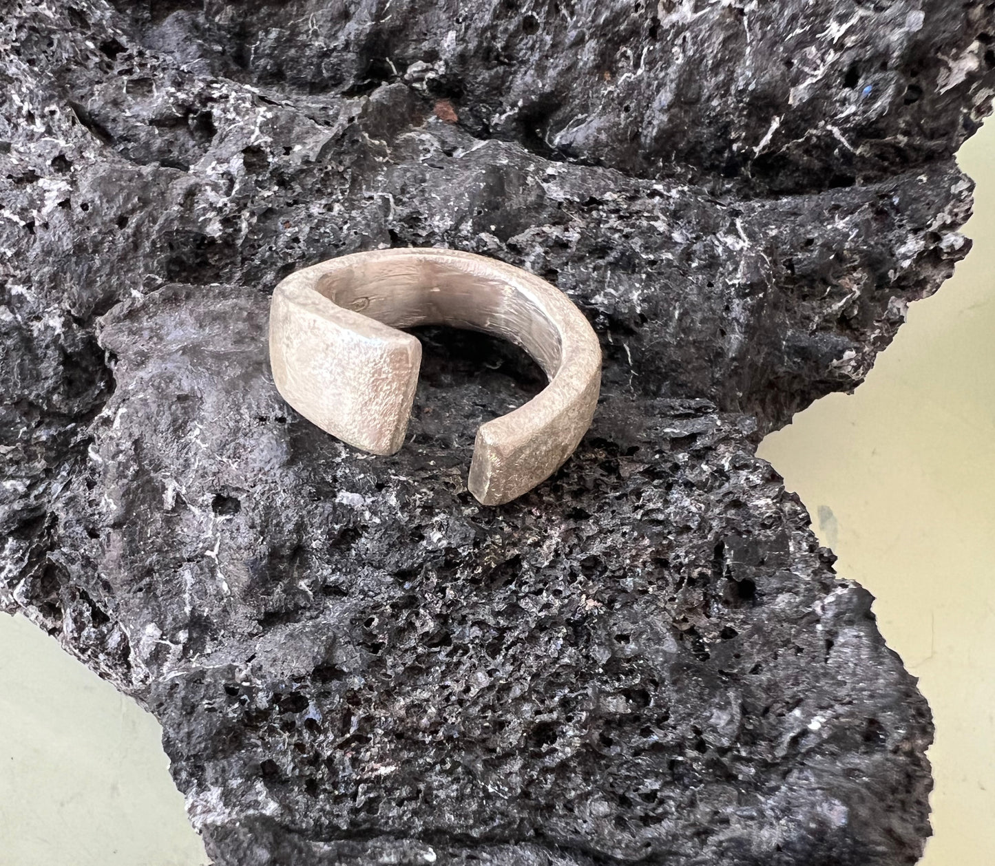 Happy to meet you ring